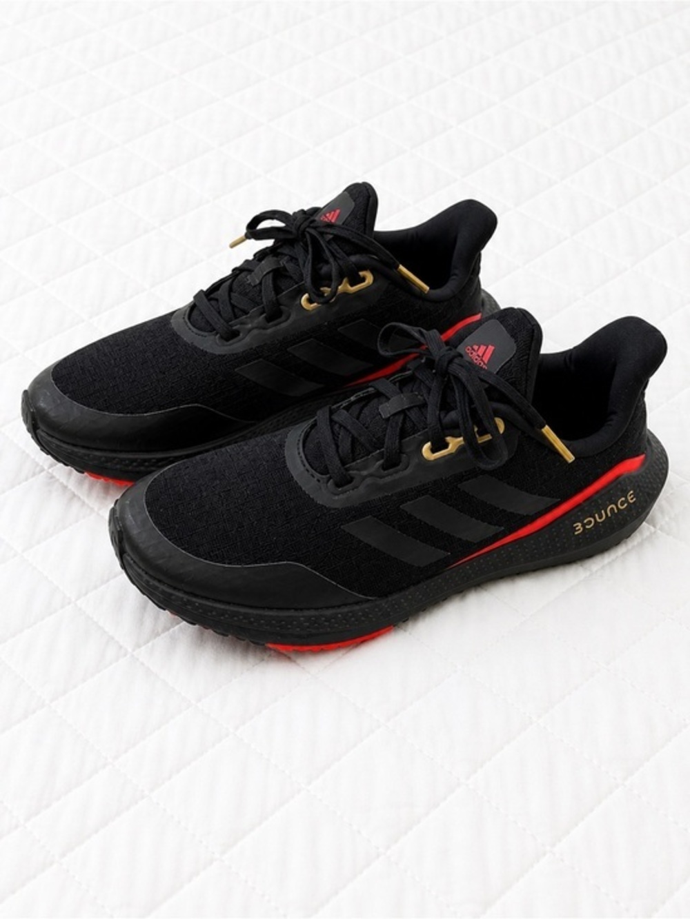 Adidas Sz 5.5 Bounce Running Shoes Black Red Gold Men’s Athletic